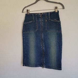HOT KISS mini denim oof wash skirt size 1
